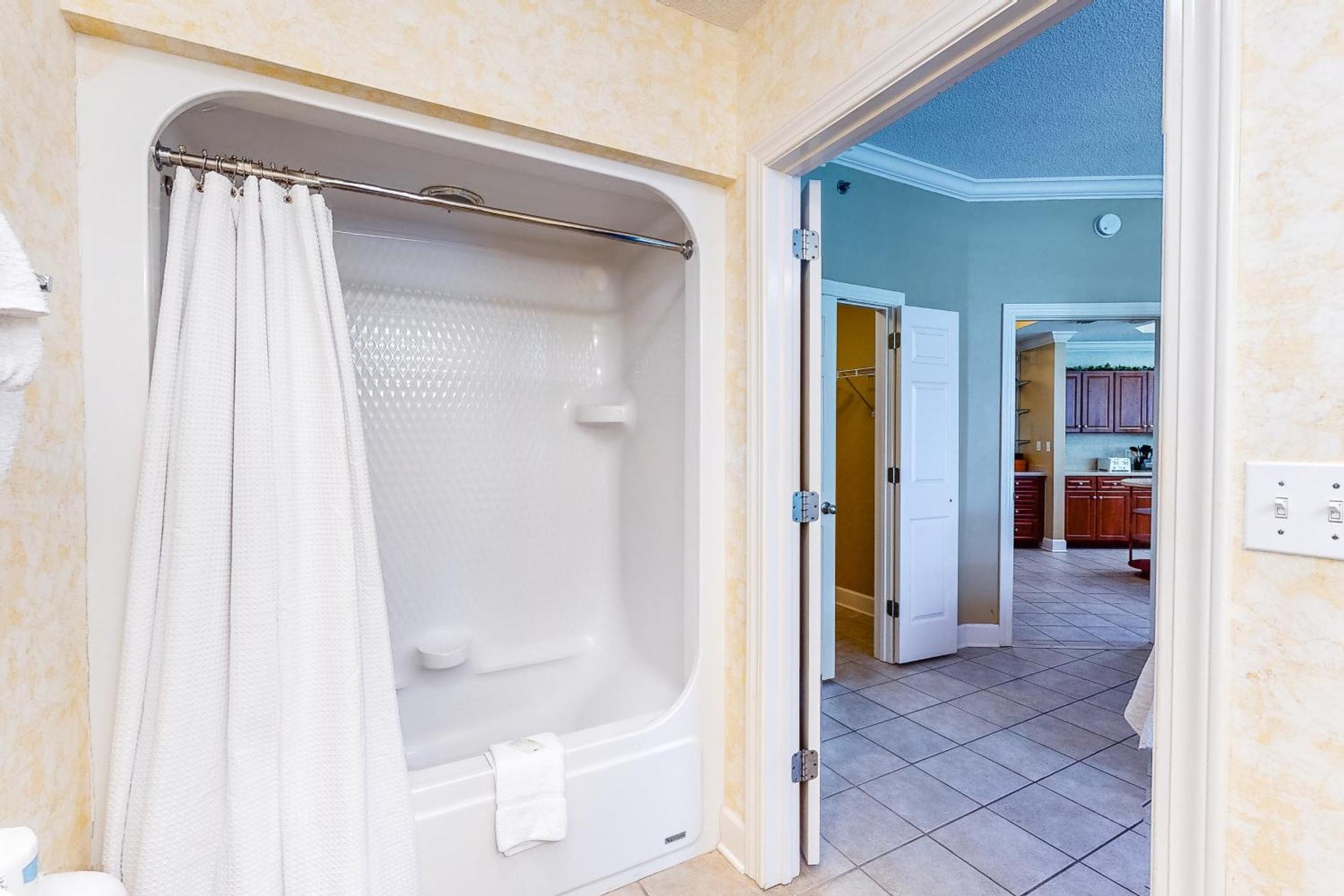 Phoenix On The Bay II Orange Beach Bilik gambar